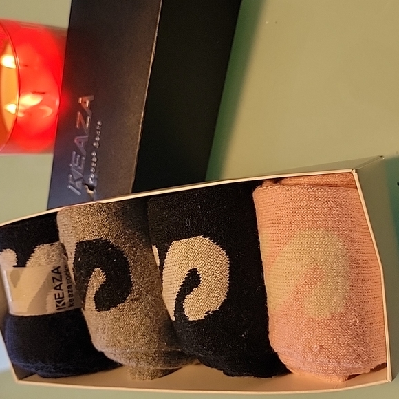 KEAZA SOCKS. Initialed "S" a - Picture 2 of 6